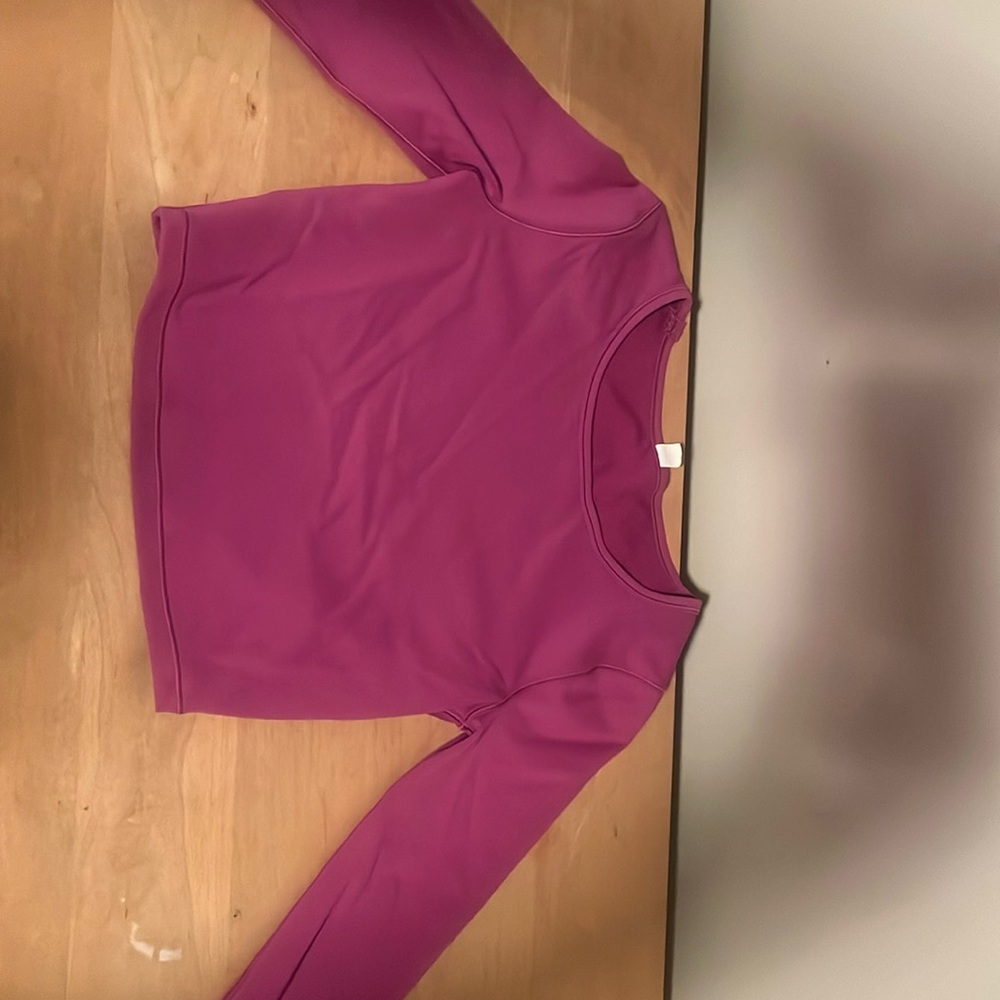 Lululemon Size 2 Cropped Dance Shirt